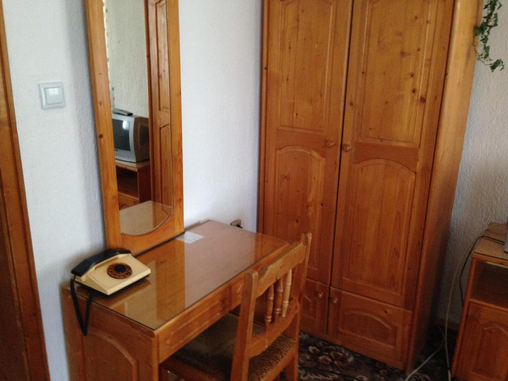 Katerina Family Hotel Smolyan Room photo